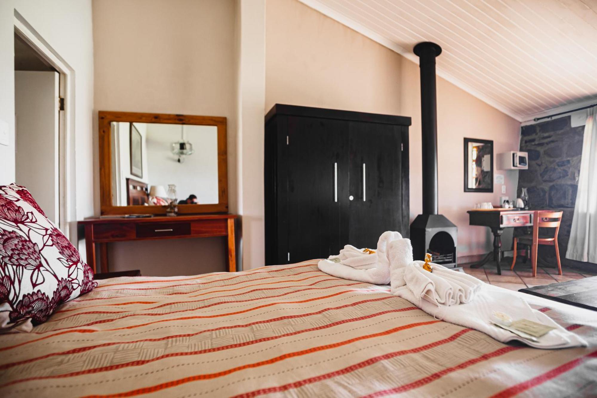 Ardmore Guest Farm Champagne Valley Екстериор снимка